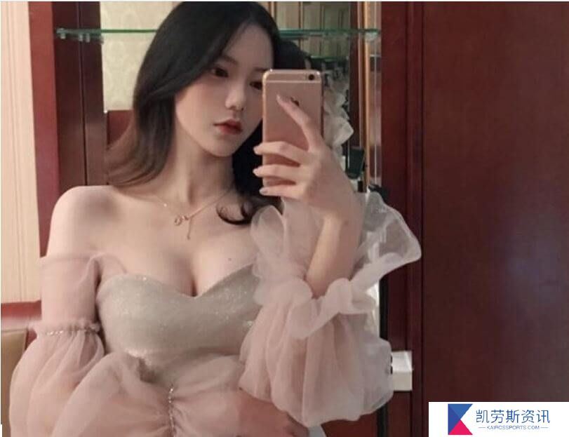 快点亲亲我吖和魔法秋秋是同一个人，你知道吗