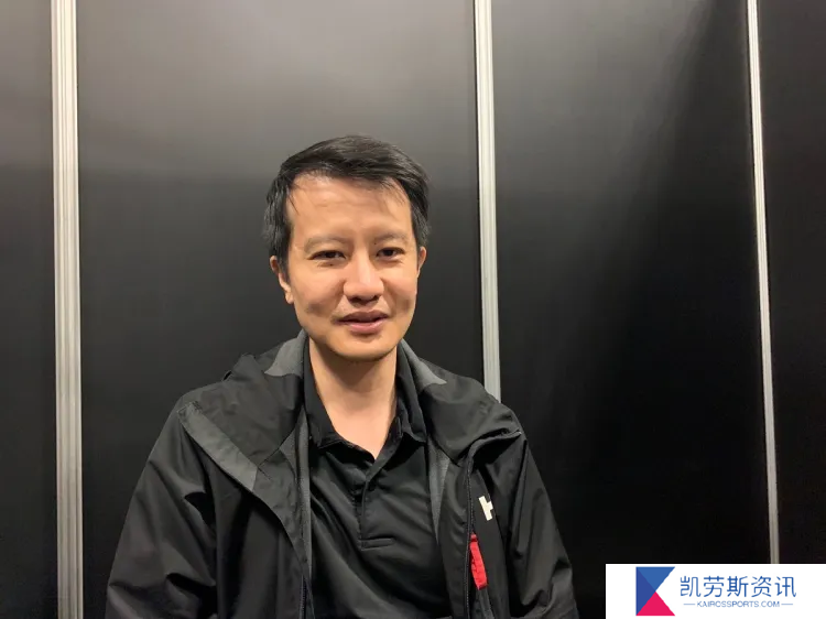 CS之父李明：为什么s1mple不在NAVI打比赛了，是受伤了吗？